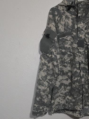 Blackhawk Gen 3 ACU Camo Soft Shell Cold Weather Jacket Large/Regular #M68m - Thumbnail 2