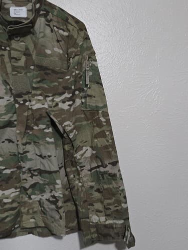 US Army OCP ACU Jungle Combat Coat Medium Regular ReadyOne W911QY15C-0141 #M67m - Thumbnail 3