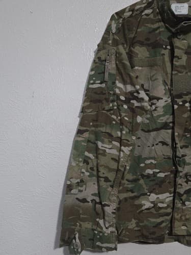 US Army OCP ACU Jungle Combat Coat Medium Regular ReadyOne W911QY15C-0141 #M67m - Thumbnail 2