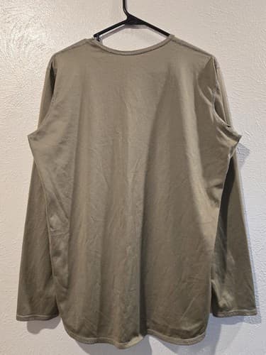 Medium/Regular - Undershirt Light Weight Cold Weather NSN:8415-01-641-1728 #K62k - Thumbnail 2