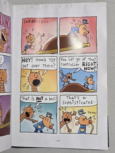 Dav Pilkey Book Lot: 2 Dog Man Hardcovers & 2 Captain Underpants Collection DC64 - Thumbnail 10