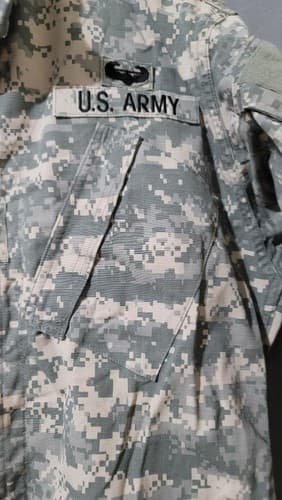 US Army ACU Digital Camo Jacket Small Regular NSN 8415-01-586-0531 Field Coat - Thumbnail 4