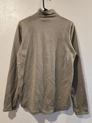 USGI ECWCS Gen III L2 Mid-Weight Grid Fleece Shirt S/Long NSN - Thumbnail 2