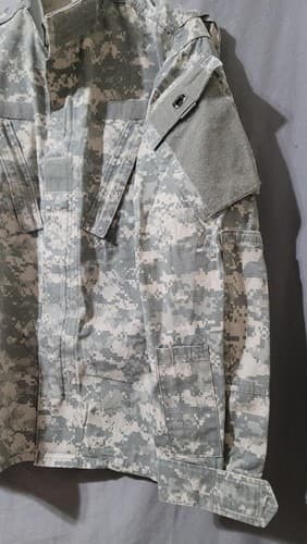 US Army ACU Digital Camo Jacket Medium Regular UCP Field Coat Combat Uniform Top - Thumbnail 6