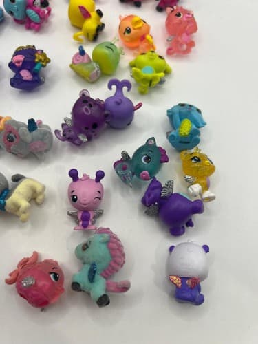 Lot of 38 Hatchimals CollEGGtibles Mini Figures Mixed Styles Colors #K76k - Thumbnail 3