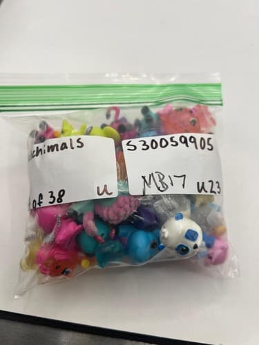 Lot of 38 Hatchimals CollEGGtibles Mini Figures Mixed Styles Colors #K76k - Thumbnail 6