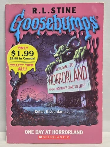 Goosebumps: One Day at HorrorLand by R. L. Stine Vintage 1994 Paperback #16 DC64