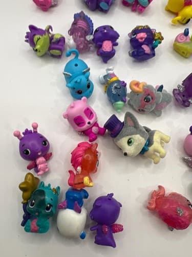 Lot of 38 Hatchimals CollEGGtibles Mini Figures Mixed Styles Colors #K76k - Thumbnail 2