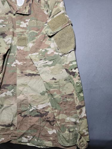 US Military Issue IHWCU OCP Camouflage Uniform Jacket Coat Small Long GI #G57j - Thumbnail 4