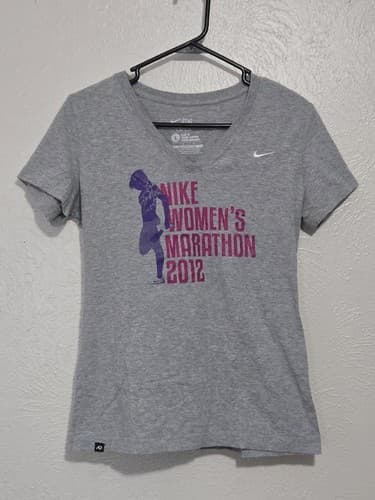 Nike Women’s Marathon 2012 Athletic Dept Gray Slim Fit Running Shirt L L70l