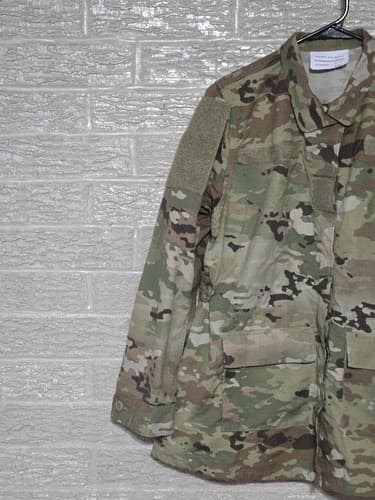 IHWCU maternity Multicam Jacket Small/Regular NSN: 8410-01-666-4078 #H83h - Thumbnail 2