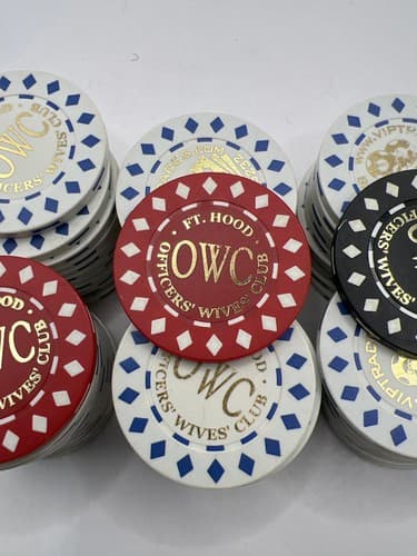 Lot of 85 Poker Chips Officers Wives Club Fort Hood Texas Casino Style - Thumbnail 3