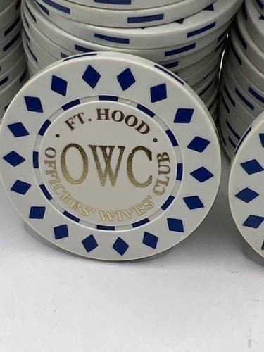 100 Officers Wives Club Fort Hood Poker Chips w/ Cards & Coasters - Thumbnail 3