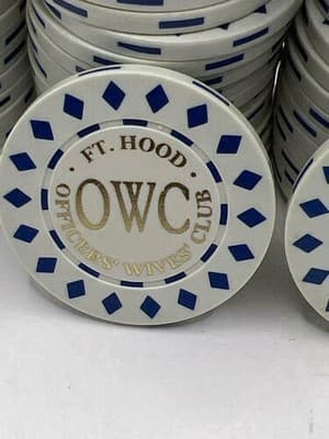 Lot of 85 Poker Chips Officers Wives Club Fort Hood Texas Casino Style - Thumbnail 4