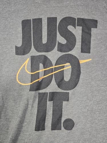 Nike "The Nike Tee" Men's Athletic Short Sleeve Graphic T-Shirt Gray Size L S17n - Thumbnail 2