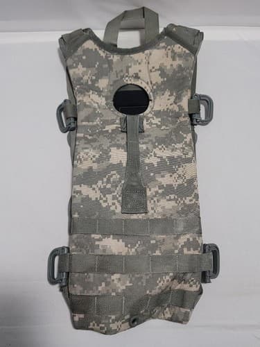 MOLLE II -ACU Molle ll Hydration System Carrier (No/Bladder) #32z