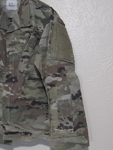 USGI OCP Multicam ACU Jacket Small Regular NSN 8415-01-623-5180 - Thumbnail 3