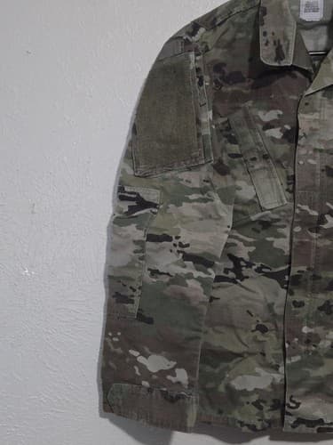 U.S. Army OCP Multicam Combat Jacket Small Regular NSN 8415-01-623-5180 - Thumbnail 2