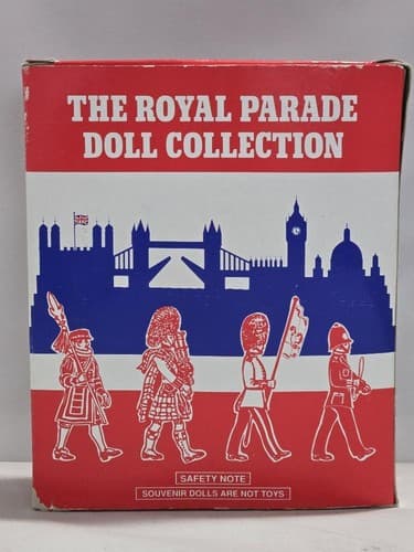 The Royal Parade Doll Collection – Set of 3 British Guard Dolls w/ Box #M39m - Thumbnail 2