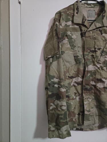 FRACU Multicam Jacket Small/Regular NSN:8415-01-598-9975 #G51g - Thumbnail 2