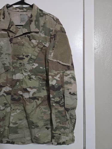 FRACU Multicam Jacket Small/Regular NSN:8415-01-598-9975 #G51g - Thumbnail 3