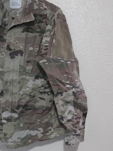 USGI OCP Multicam Army Combat Uniform Coat 33 Regular NSN 8415-01-623-3300 - Thumbnail 3