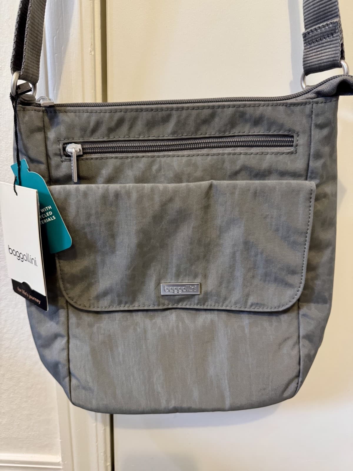 Baggallini Town Bagg Crossbody Pewter Animal Print Nylon Water Resistant NWT - Thumbnail 2