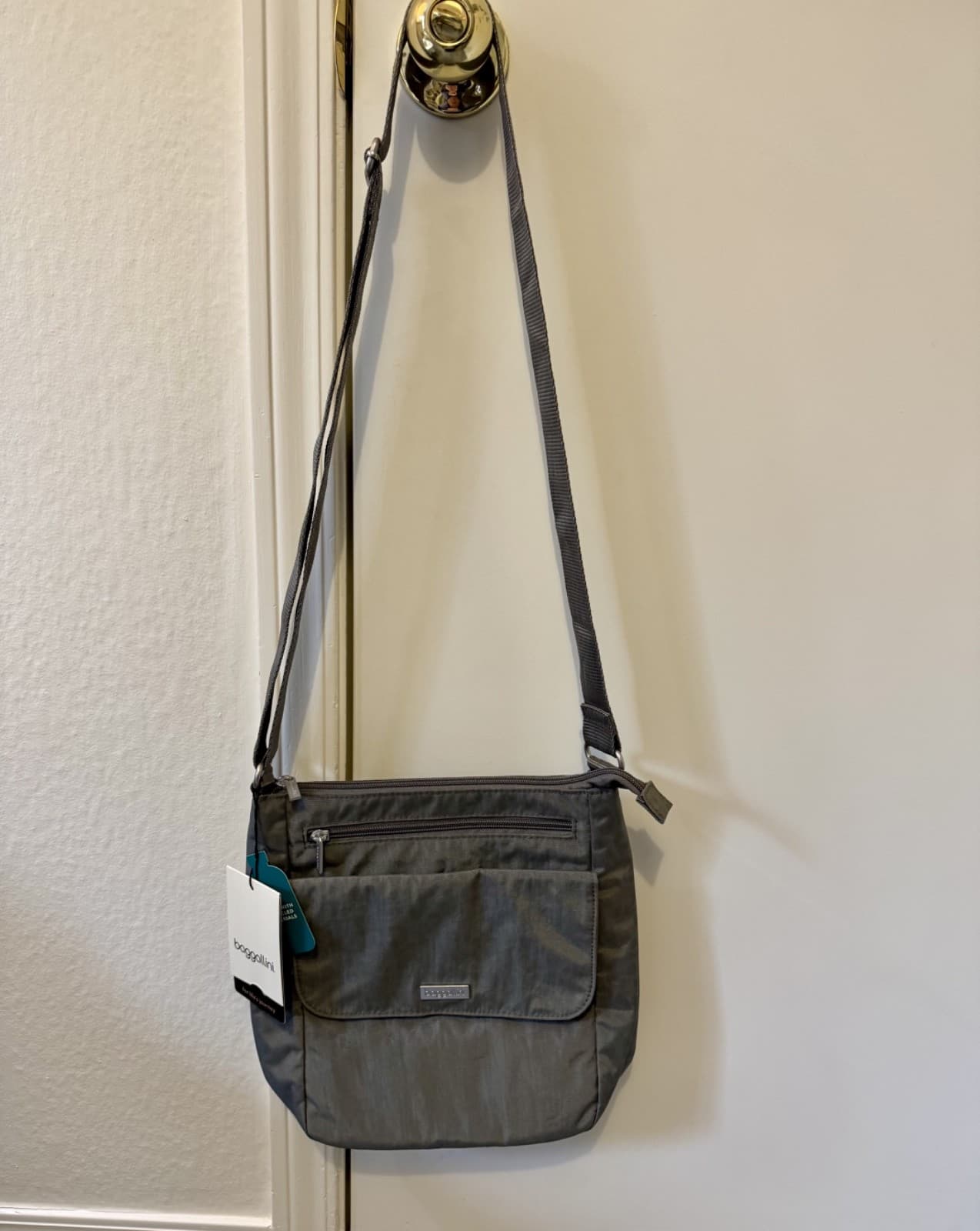Baggallini Town Bagg Crossbody Pewter Animal Print Nylon Water Resistant NWT - Thumbnail 3