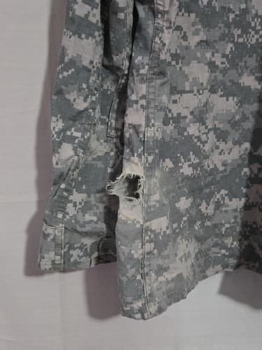 US Army ACU Combat Uniform Jacket UCP Digital Camo Medium Long USGI - Thumbnail 7