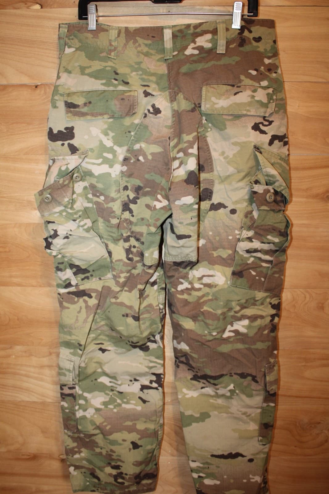 USGI Army OCP Multicam Combat Pants Medium Regular NSN 8415-01-623-4186 - Thumbnail 3