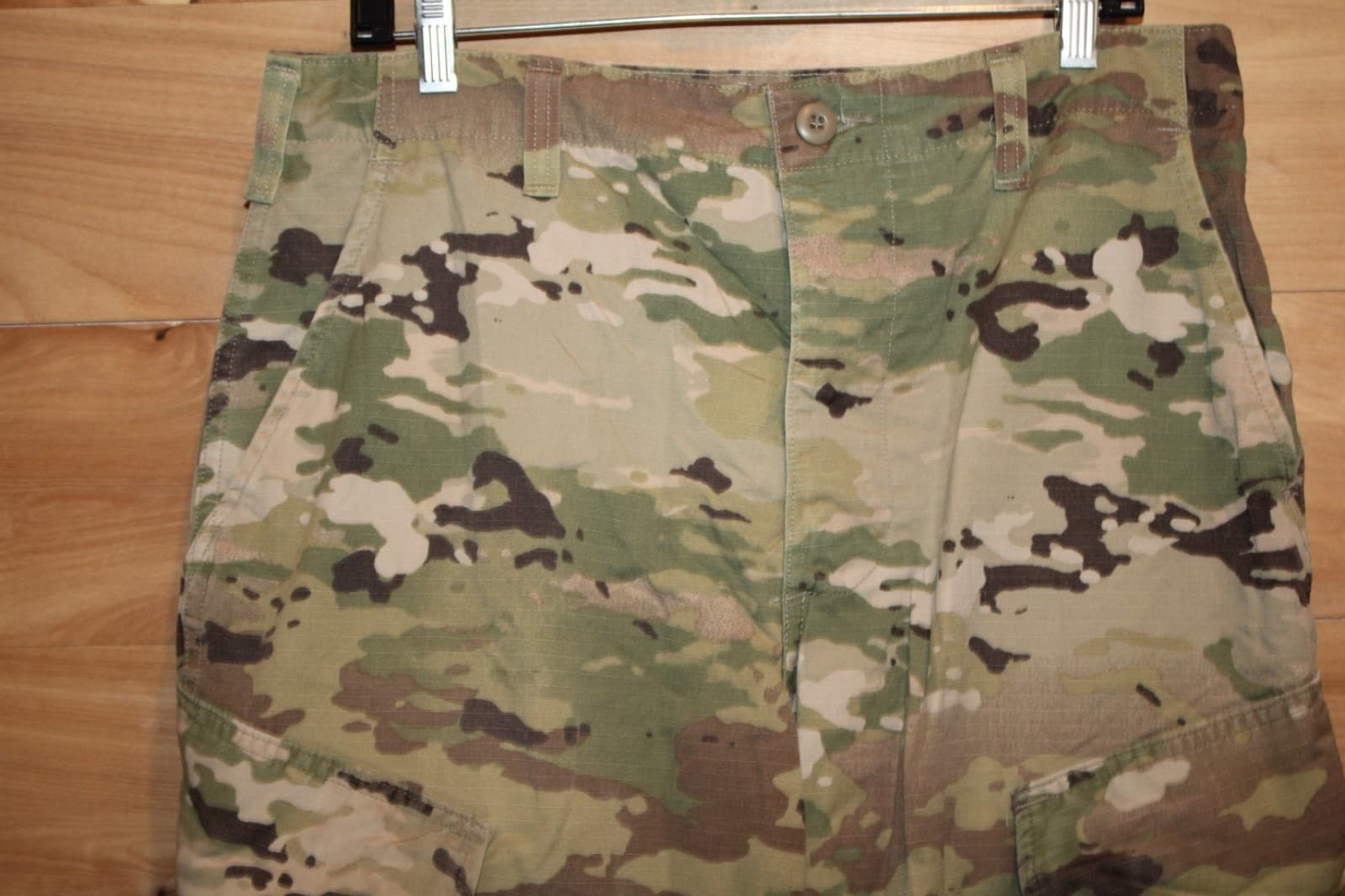 USGI Army OCP Multicam Combat Pants Medium Regular NSN 8415-01-623-4186 - Thumbnail 4