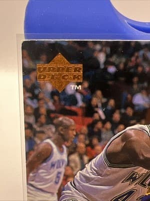 1995-96 Upper Deck - Sam Mitchell #246 - Thumbnail 6