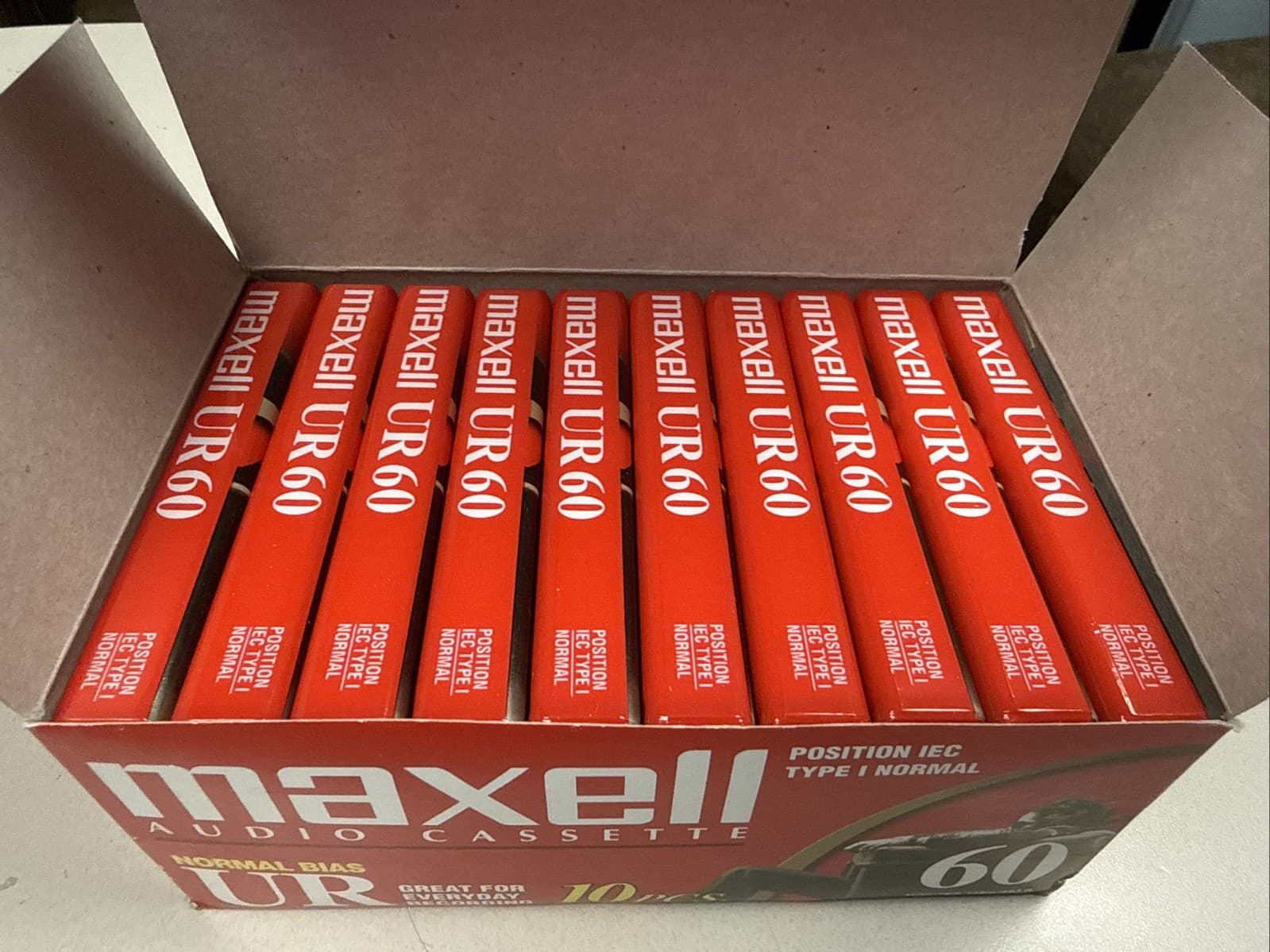 Maxell UR 60 Audio Cassette Tapes 10-Pack Normal Bias 60 Minute Dictation New - Thumbnail 8