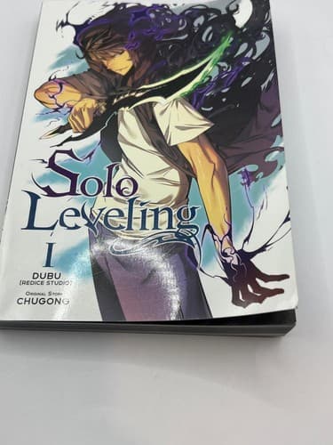 Solo Leveling, Vol. 1 (comic) (Volume 1) (Solo Leveling (comic), 1)