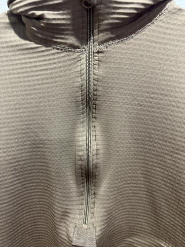 USGI Polartec ECWCS Waffle Grid Thermal Top Coyote Brown 1/2 Zip Thumbholes Unk - Thumbnail 2