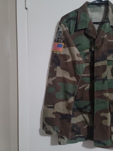 USGI Woodland Cold Weather BDU Jacket Small Regular NSN 8415-01-084-1643 - Thumbnail 2