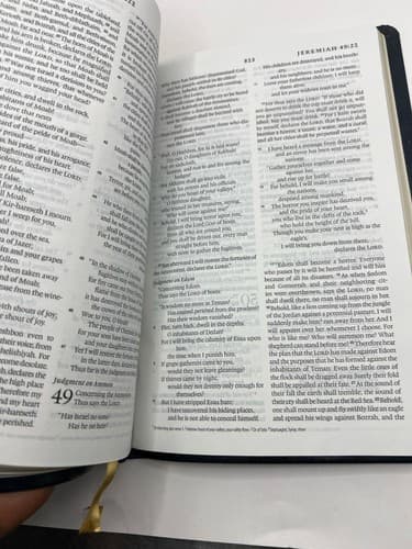 Catholic Bible - ESV Catholic Edition - Navy Leather - Thumbnail 9