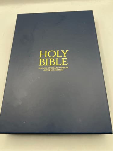 Catholic Bible - ESV Catholic Edition - Navy Leather - Thumbnail 2