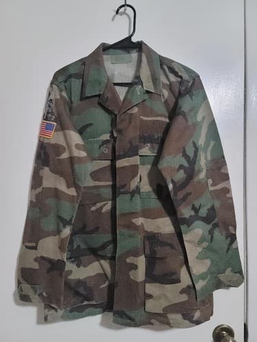 USGI Woodland Cold Weather BDU Jacket Small Regular NSN 8415-01-084-1643