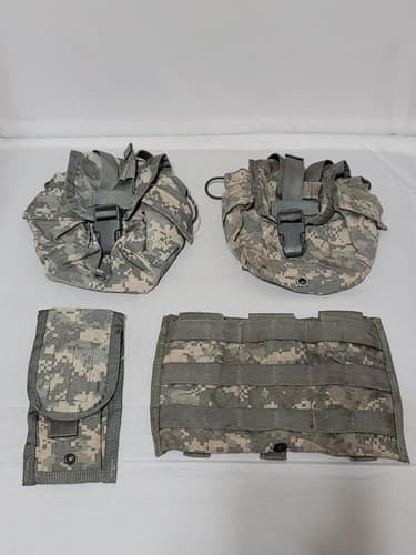 Lot of 4 - 2 Qt Canteen and single and 3 magazine holder Bundle #74t