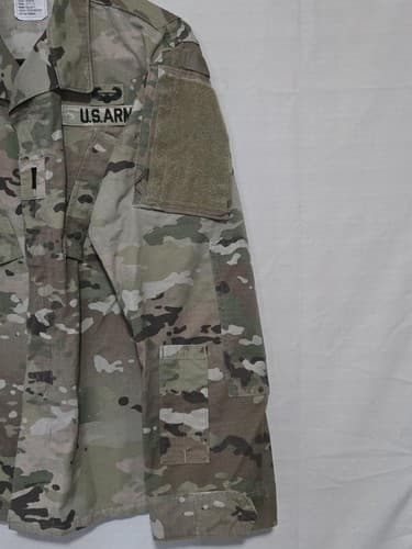 US Army OCP ACU Coat Scorpion W2 Small Regular USGI NSN 8415-01-623-5180 #Q51q - Thumbnail 3