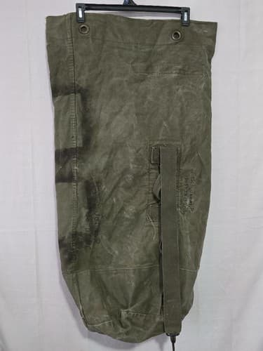US Military Duffle Bag Sea Bag Heavy Duty Nylon OD Green Padded Straps USGI - Thumbnail 2