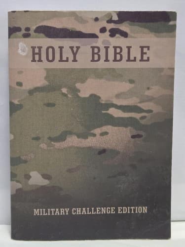 Holy Bible Military Challenge Edition Camo Cover Lot of 2 Army Theme - Thumbnail 3