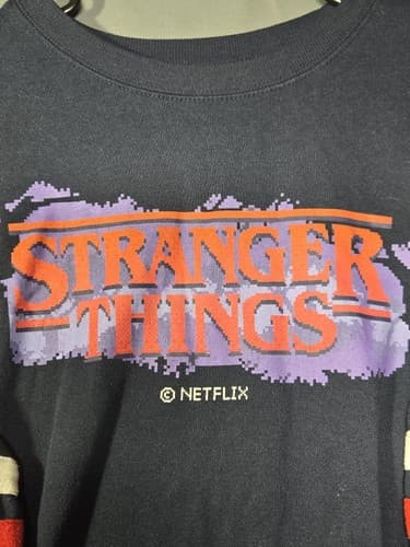 Stranger Things Men's Black Long Sleeve Hellfire Club Graphic Tee Size XL #S98s - Thumbnail 2
