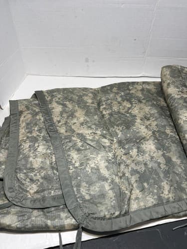 USGI ACU Digital Wet Weather Poncho Liner Woobie Blanket Military Issue very - Thumbnail 5