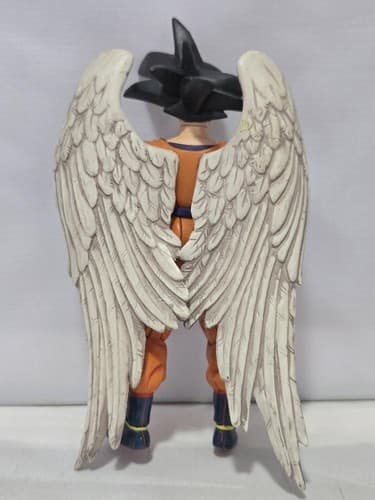 Dragon Ball Z Son Goku Angel Wings Farewell Figure 8" Anime Collectible VGC - Thumbnail 2