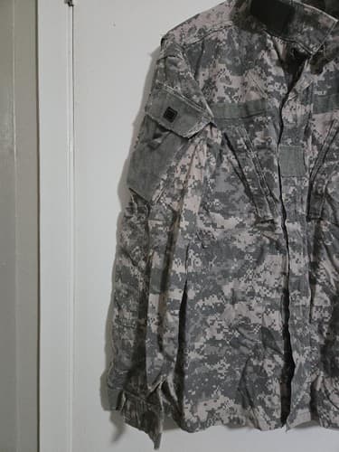 ACU Digital Jacket Medium/Regular NSN:8415-01-548-3172 #E31e - Thumbnail 2