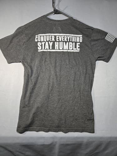 Red White Blue Apparel Men's Gray Short Sleeve Graphic T-Shirt Size Medium #S95s - Thumbnail 3