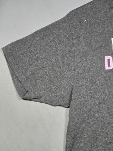Susan G. Komen Breast Cancer Awareness Graphic T-Shirt Pink Size Medium - Thumbnail 2