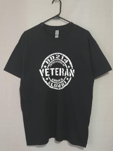 DD214 alumni Black T-Shirt Short Sleeve Men's Size Large Basic Tee VGC #T13t